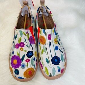 NWT UIN Women’s Comfortable Shoes/ Rich Blossoms/ US7.5